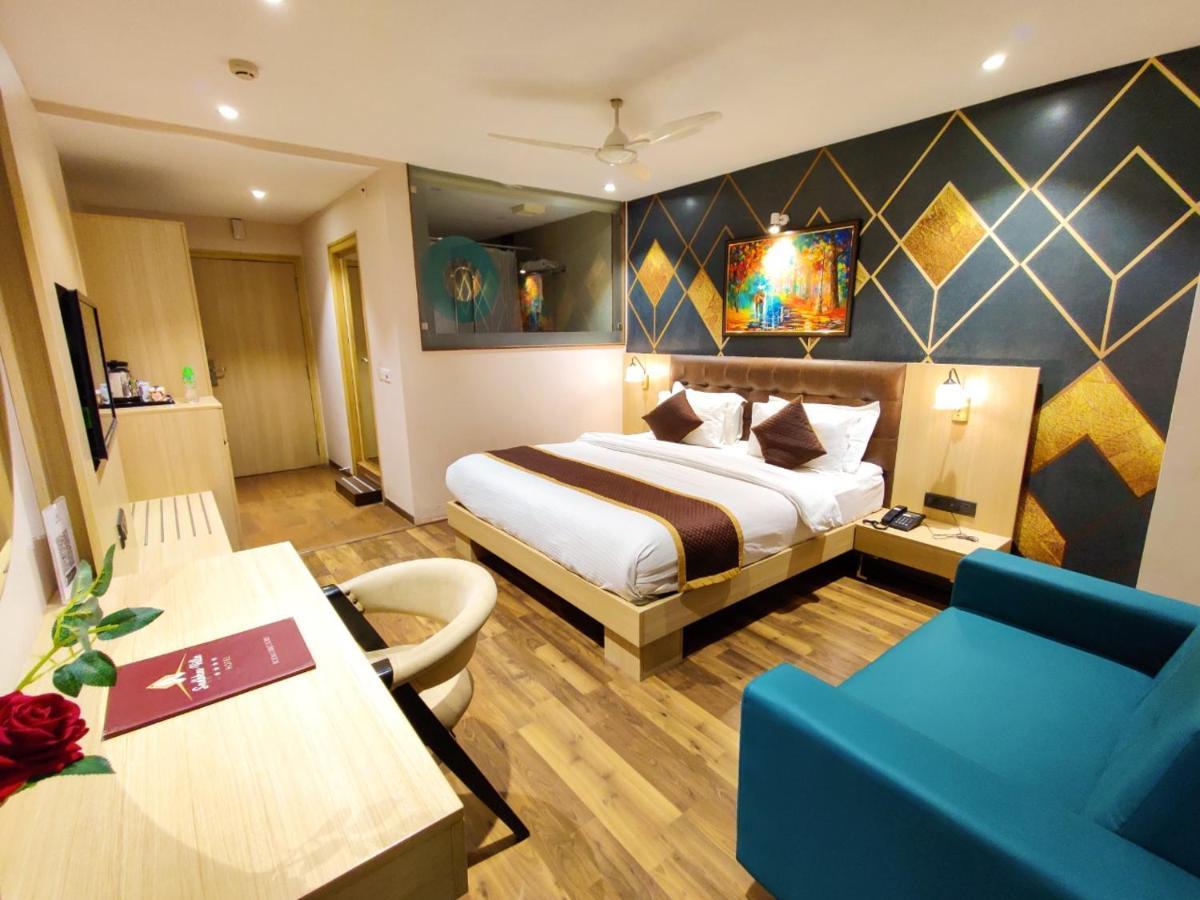Hotel Sadbhav Villa Surat Eksteriør bilde