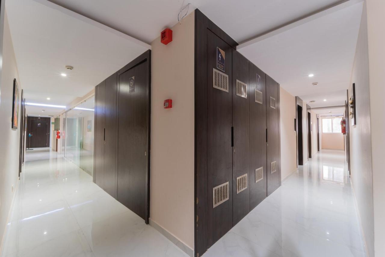 Hotel Sadbhav Villa Surat Eksteriør bilde